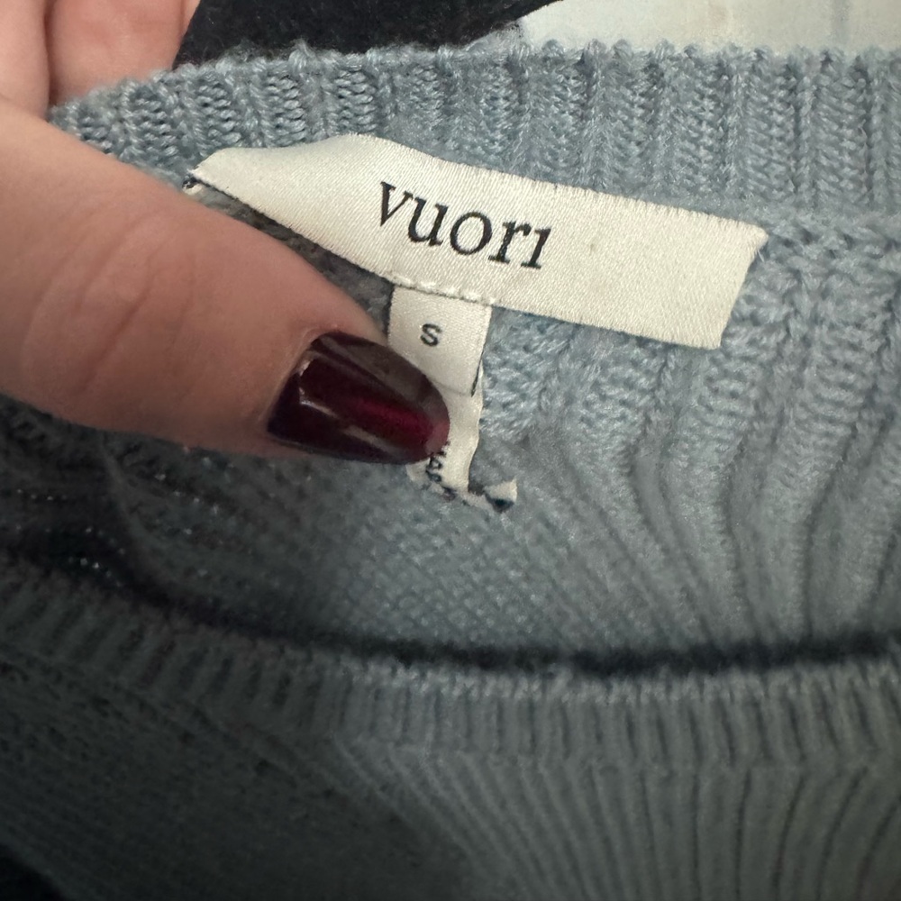 Vuori  Alps Crew Neck Sweater. Small - Picture 6 of 8